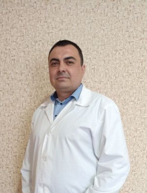 Заведующий женской консультацией, врач-акушер-гинеколог 10. Батрудтинов Руслан Исуфович